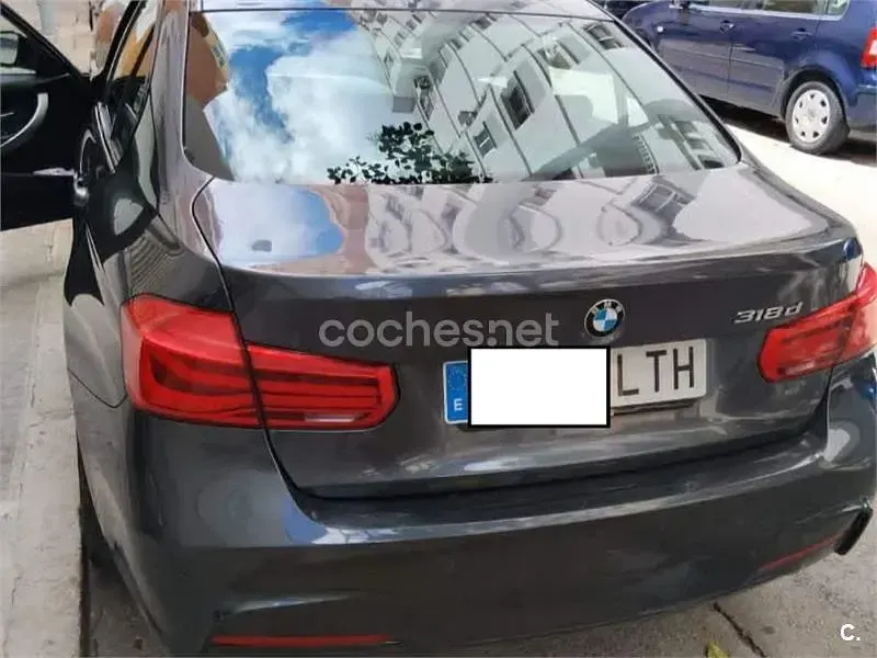 Usado BMW 318 150 CV (110 kW) 2017 Gris / plata Berlina