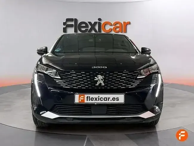 Usado Peugeot 3008 Allure 136 CV (100 kW) 2023 Negro SUV