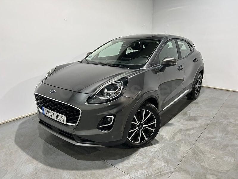Usado Ford Puma Titanium 125 CV (91 kW) 2023 Gris / plata SUV
