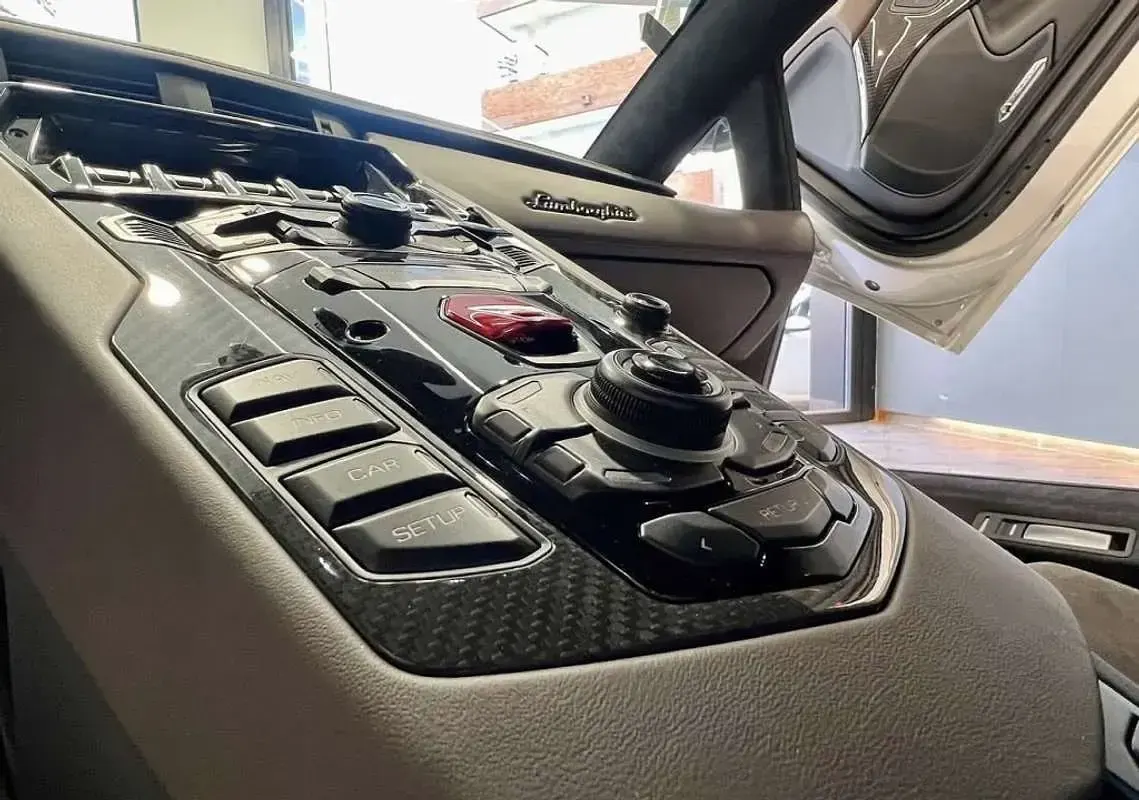Usado Lamborghini Aventador 740 CV (544 kW) 2018 Blanco Descapotable