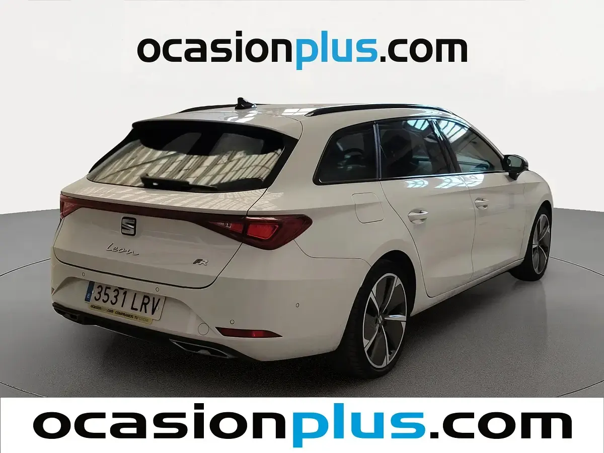 Usado Seat Leon FR 150 CV (110 kW) 2021 Blanco Utilitario