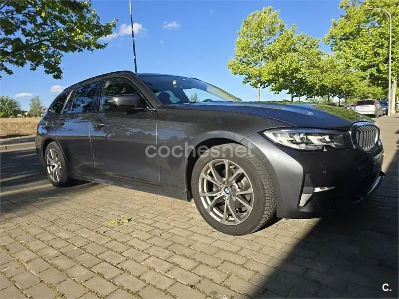 Usado BMW 318 150 CV (110 kW) 2021 Gris / plata Familiar