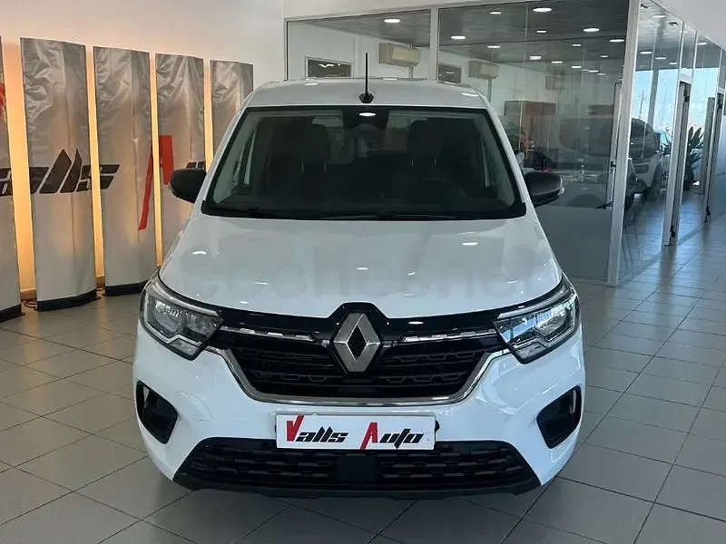 Usado Renault Kangoo 95 CV (69 kW) 2024 Blanco Monovolumen