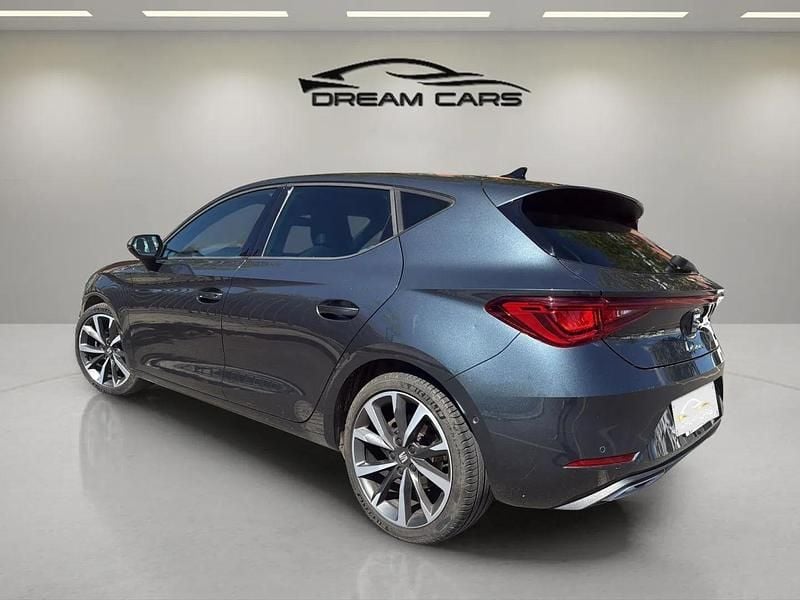Usado Seat Leon FR 150 CV (110 kW) 2021 Gris