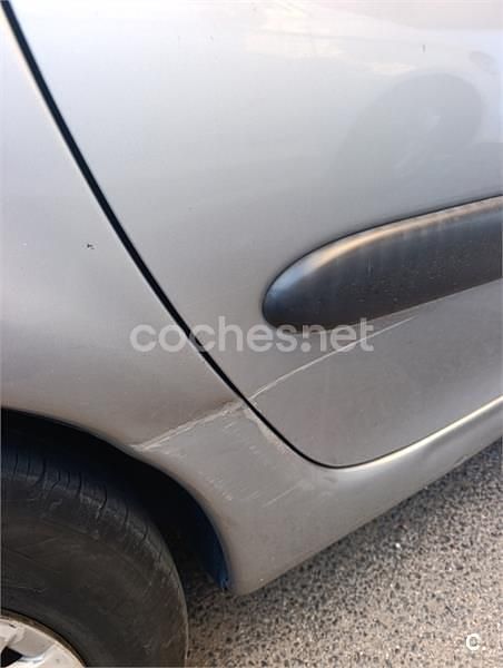 Usado Citroën Xsara Picasso 92 CV (67 kW) 2010 Gris / plata Monovolumen
