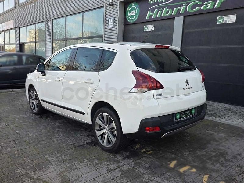 Usado Peugeot 3008 Allure 130 CV (95 kW) 2016 Blanco SUV