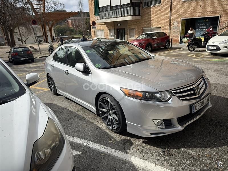 Usado Honda Accord Innova 201 CV (147 kW) 2009 Gris / plata Berlina