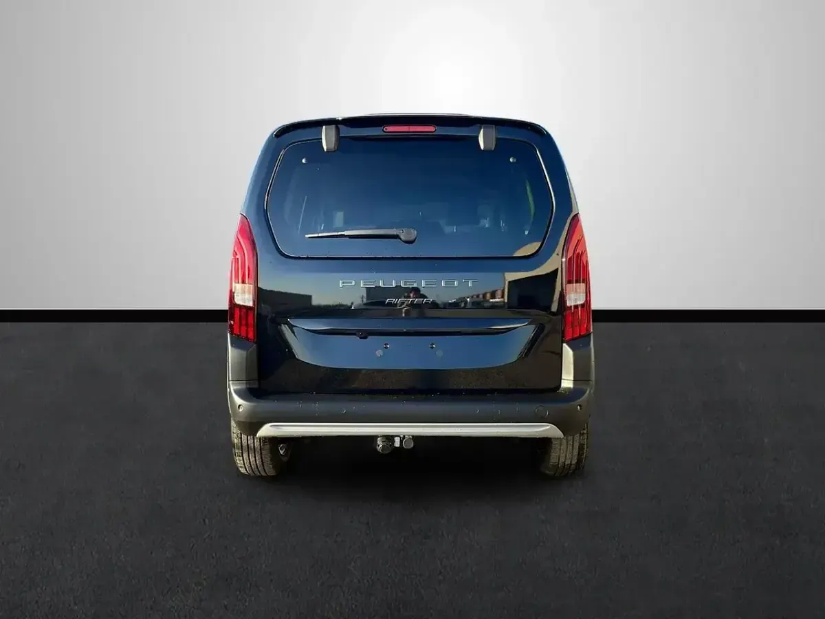 Nuevo Peugeot Rifter GT 130 CV (95 kW) 2025 Negro Monovolumen
