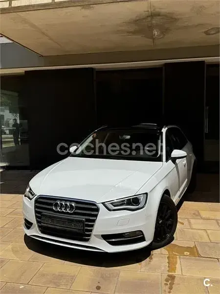 Usado Audi A3 Ambition 125 CV (91 kW) 2015 Blanco Berlina