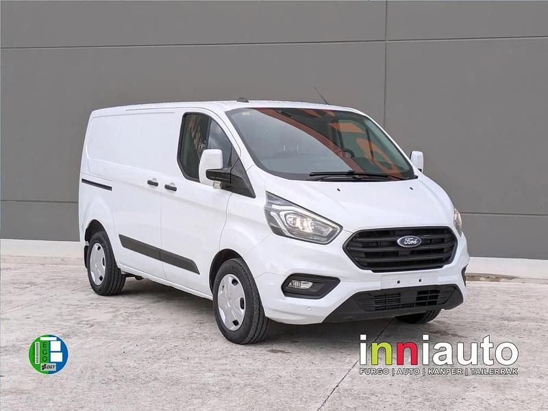 Begagnad Ford Transit 130 HK (95 kW) 2021 Vit Sedan