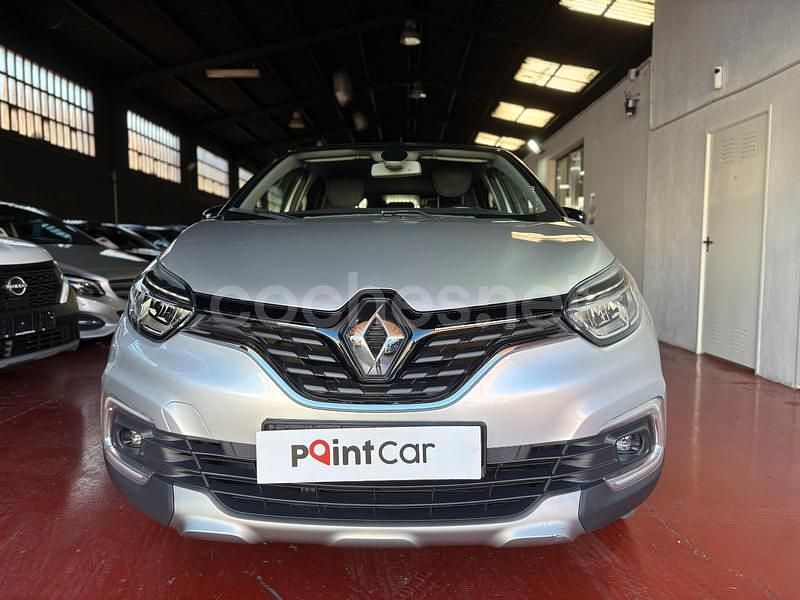 Usado Renault Captur Zen 90 CV (66 kW) 2018 Gris / plata SUV