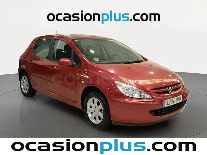 Usado Peugeot 307 110 CV (80 kW) 2005 Rojo Berlina