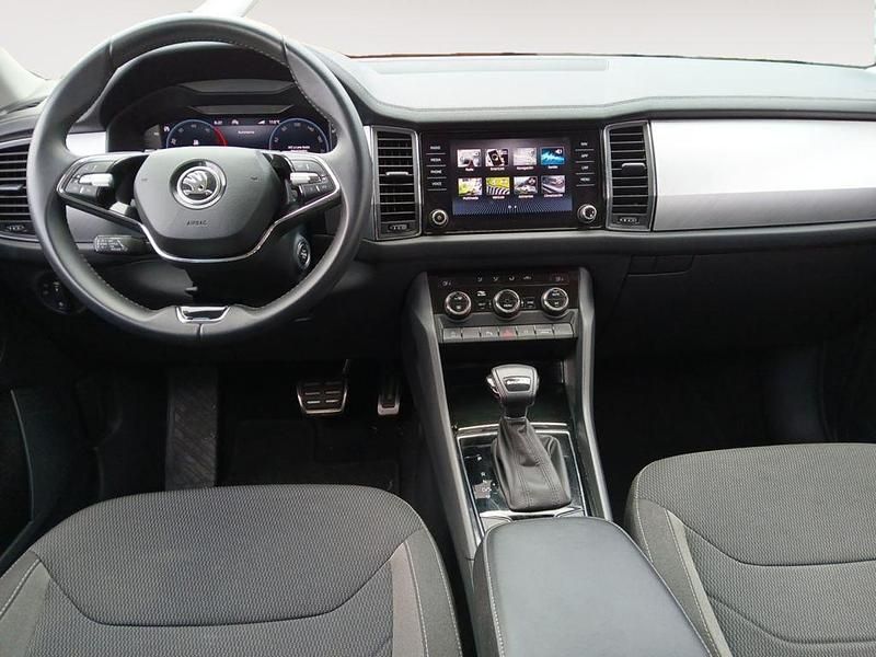 Usado Skoda Kodiaq Ambition 150 CV (110 kW) 2022 Rojo SUV