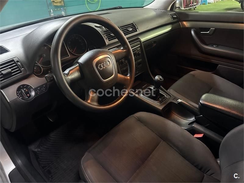 Gris / plata Usado 2005 Audi A4 Berlina | 4500 € (Precio justo) - Imagen 1/4