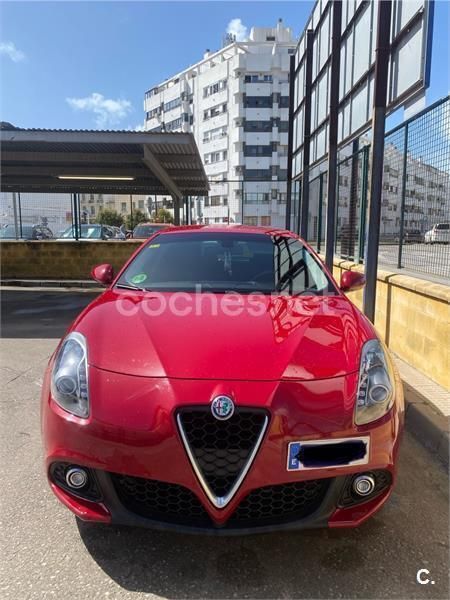 Rojo Usado 2016 Alfa Romeo Giulietta Utilitario | 11.700 € (Precio justo) - Imagen 1/4