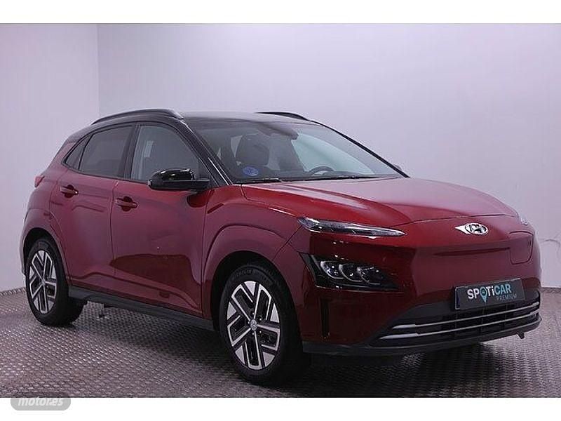 Usado Hyundai Kona Style 150 kW (204 CV) 2023 Sunset red (perlado) SUV