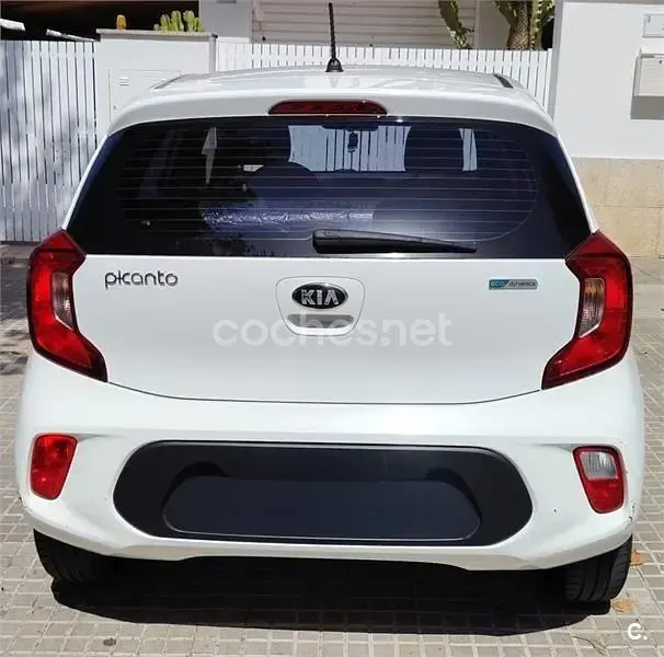Usado Kia Picanto Comfort 67 CV (49 kW) 2020 Blanco Utilitario