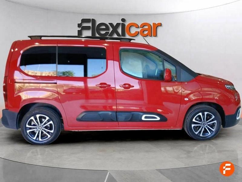 Usado Citroën Berlingo Feel 102 CV (75 kW) 2019 Rojo Monovolumen
