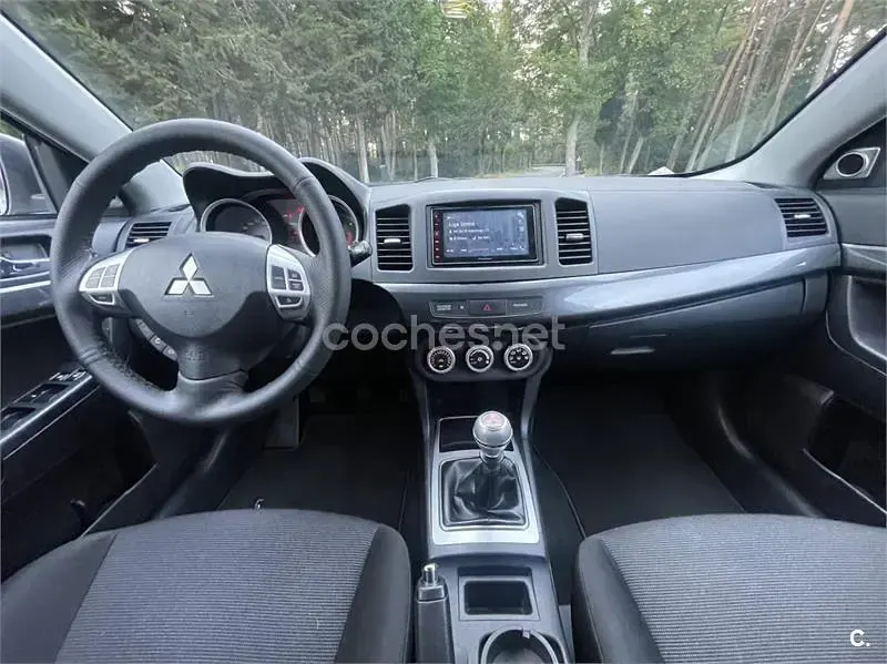 Usado Mitsubishi Lancer Invite 140 CV (102 kW) 2008 Gris / plata Berlina