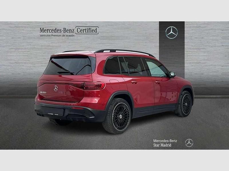 Usado Mercedes EQB250+ 139 kW (190 CV) 2025 Rojo SUV