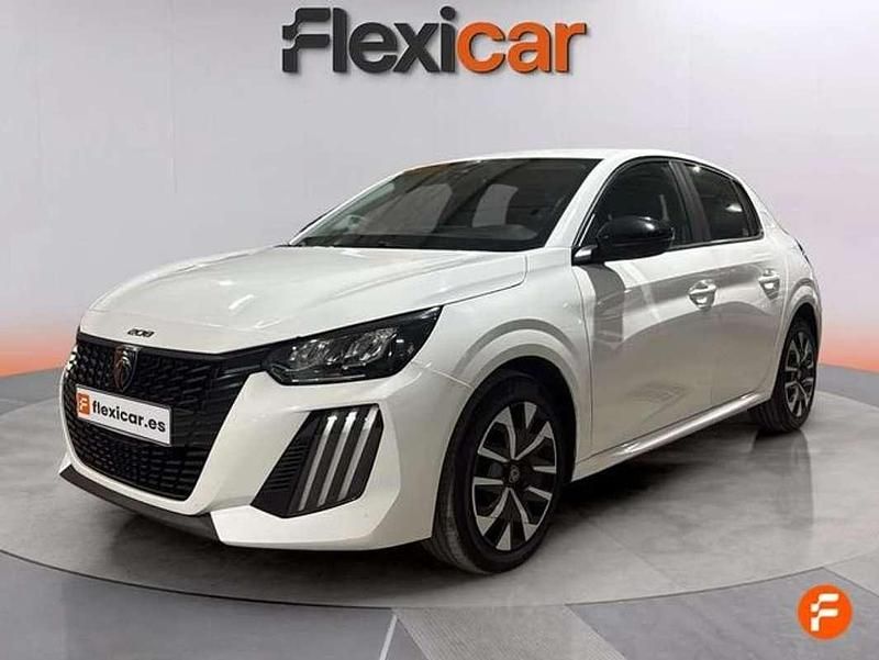Usado Peugeot 208 Active 102 CV (75 kW) 2024 Blanco Utilitario