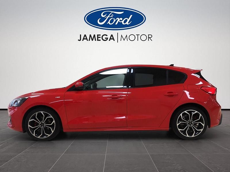 Usado Ford Focus ST-Line X 125 CV (91 kW) 2021 Rojo Berlina