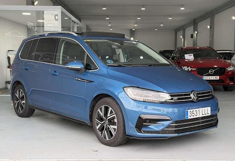 Usado VW Touran Sport 150 CV (110 kW) 2021 Azul Monovolumen