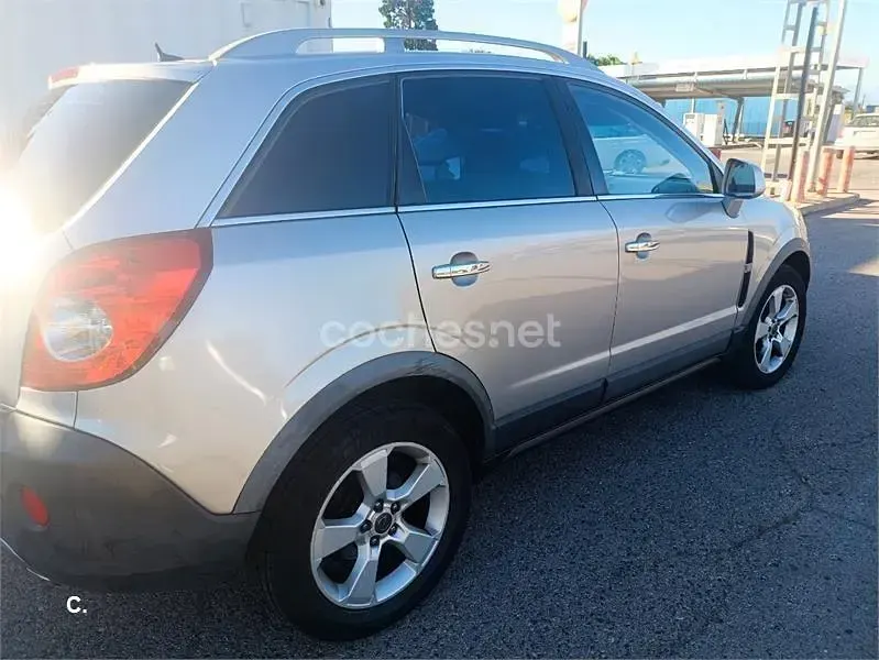 Usado Opel Antara Cosmo 150 CV (110 kW) 2008 Gris / plata SUV