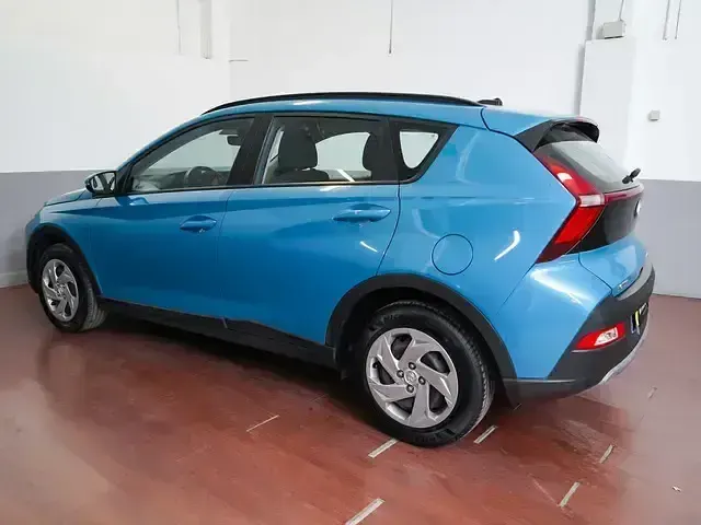 Usado Hyundai Bayon 84 CV (61 kW) 2023 Azul SUV