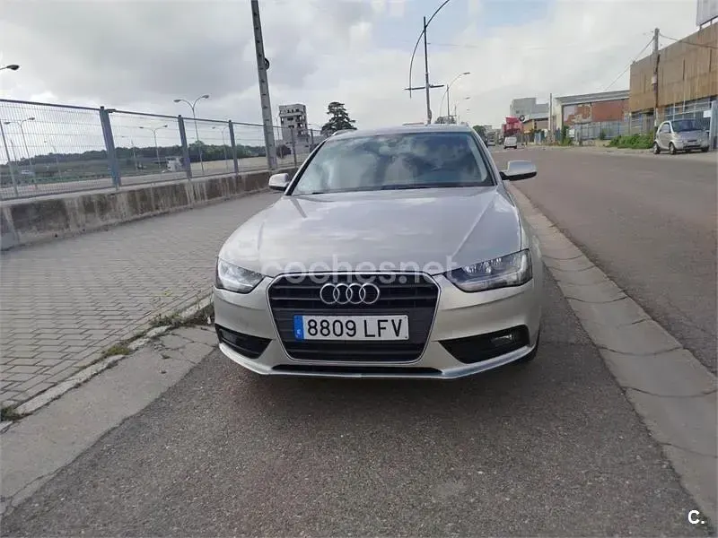 Usado Audi A4 Advanced 136 CV (100 kW) 2014 Beige Familiar