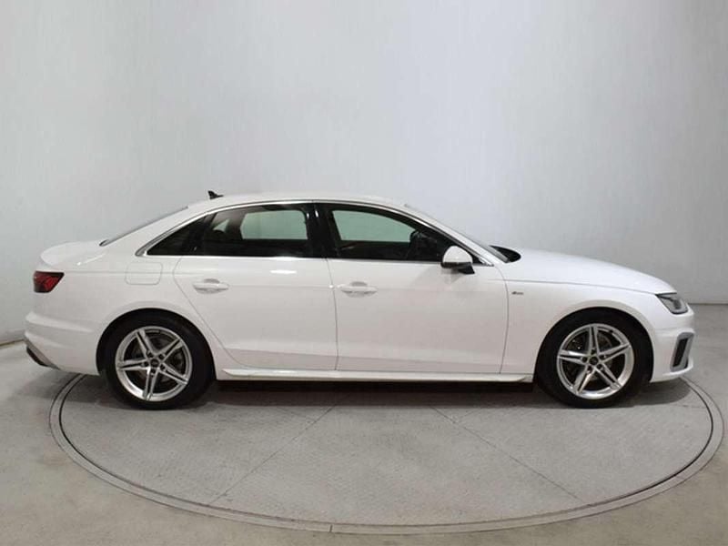 Usado Audi A4 S-Line 136 CV (100 kW) 2021 Blanco Berlina