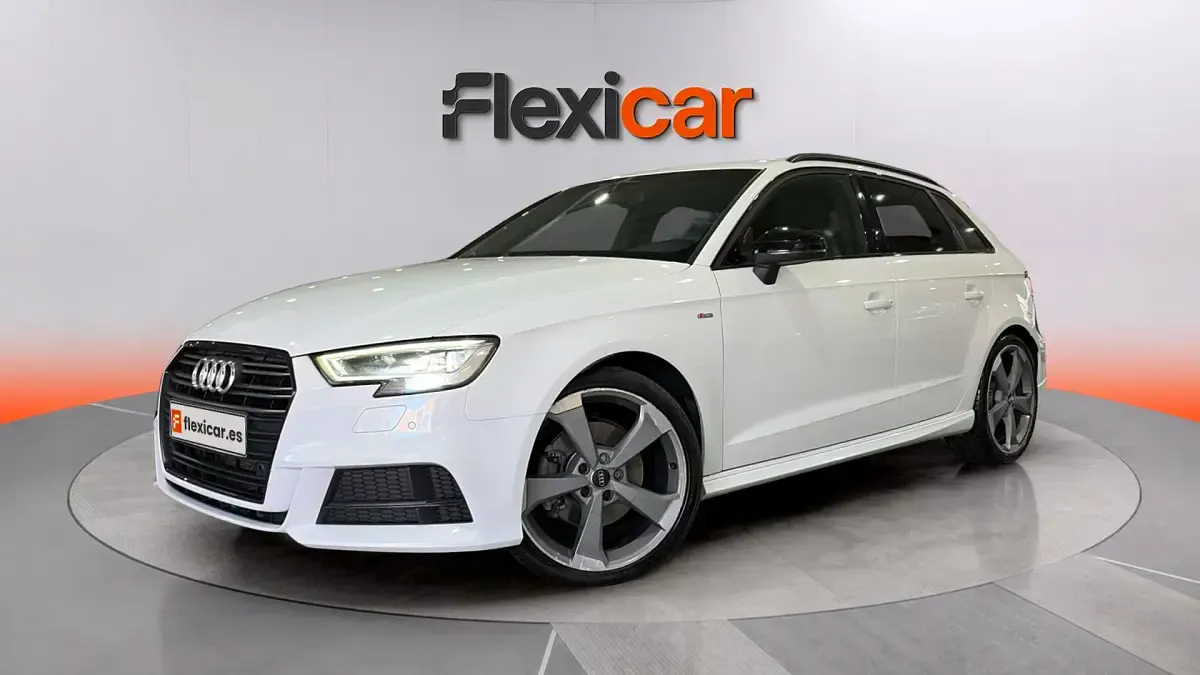 Usado Audi A3 S-Line 150 CV (110 kW) 2019 Blanco Berlina