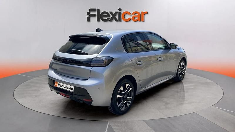 Usado Peugeot 208 Allure 101 CV (74 kW) 2025 Gris Utilitario