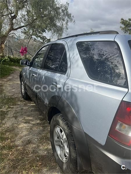 Usado Kia Sorento EX 140 CV (102 kW) 2005 Gris / plata SUV