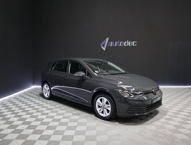 Gris Usado 2022 VW Golf VIII Life | 21.990 € (Precio justo) - Imagen 1/4