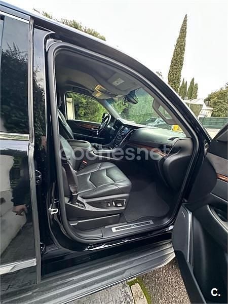 Usado Cadillac Escalade 409 CV (300 kW) 2011 Negro SUV