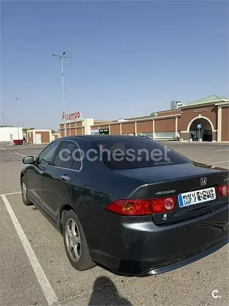 Usado Honda Accord Sport 140 CV (102 kW) 2005 Gris / plata Berlina