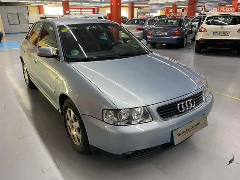 Usado Audi A3 Ambiente 102 CV (75 kW) 2003 Azul Utilitario