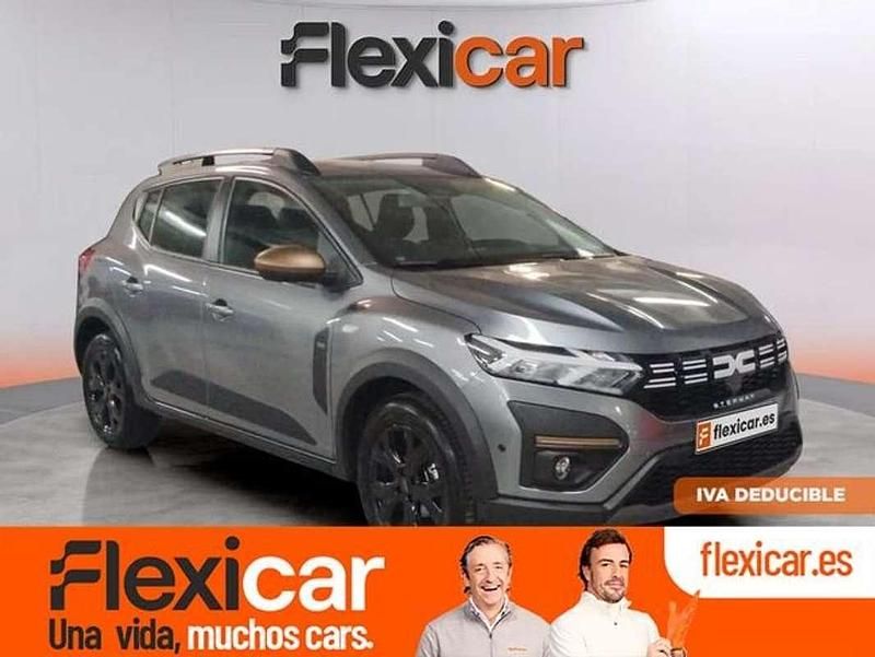 Usado Dacia Sandero Extreme 110 CV (80 kW) 2025 Gris Utilitario