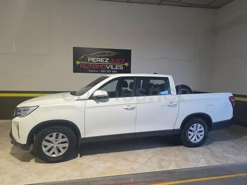 Usado SsangYong Musso 202 CV (148 kW) 2022 Blanco Pickup/Camioneta