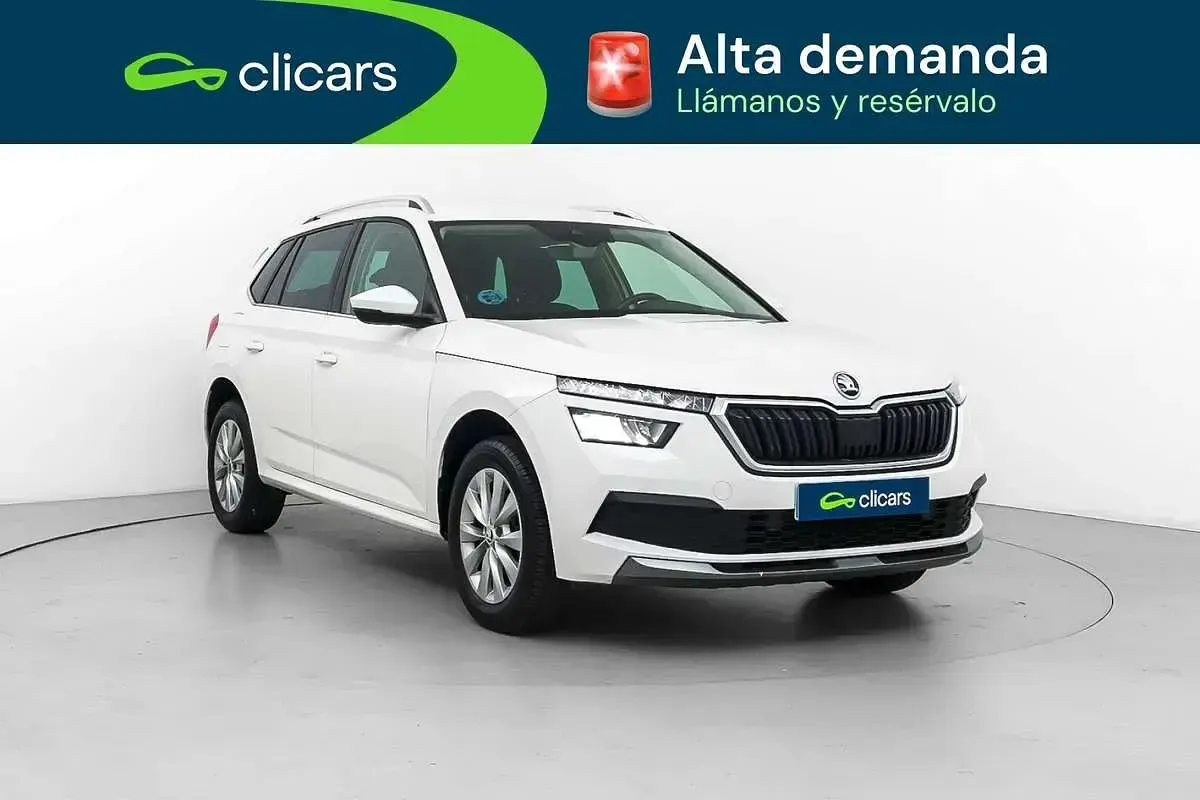 Usado Skoda Kamiq Ambition 110 CV (80 kW) 2022 Blanco SUV