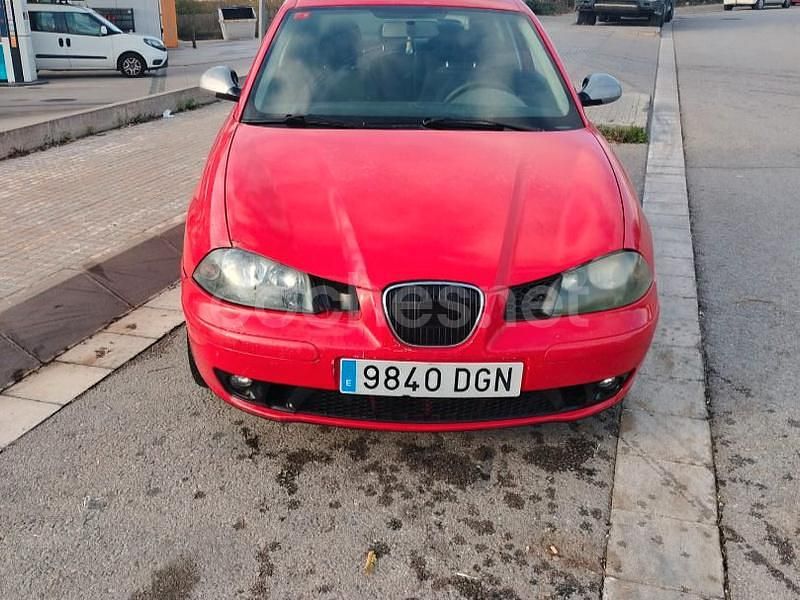 Usado Seat Ibiza FR 130 CV (95 kW) 2005 Rojo Berlina