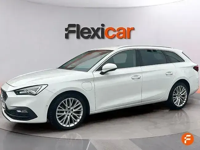 Usado Seat Leon FR 204 CV (150 kW) 2021 Blanco Berlina