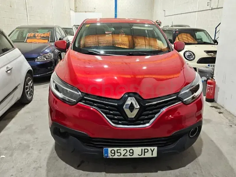 Usado Renault Kadjar Intens 110 CV (80 kW) 2016 Granate SUV