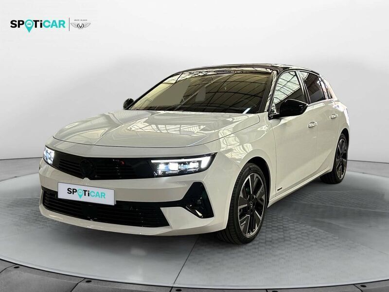 Blanco Usado 2023 Opel Astra Berlina | 27.495 € (Buen precio) - Imagen 1/2