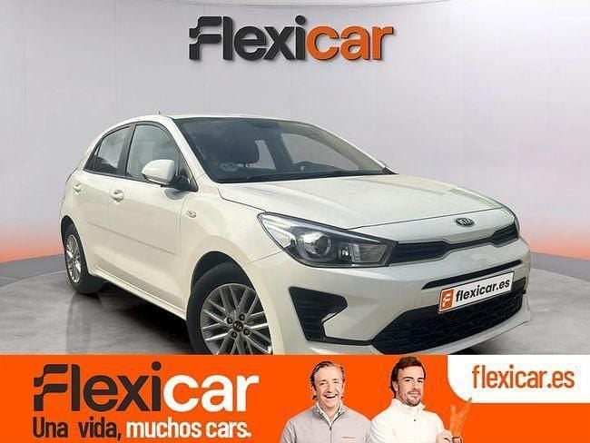 Blanco Usado 2021 Kia Rio Berlina | 14.990 € (Precio justo) - Imagen 1/4