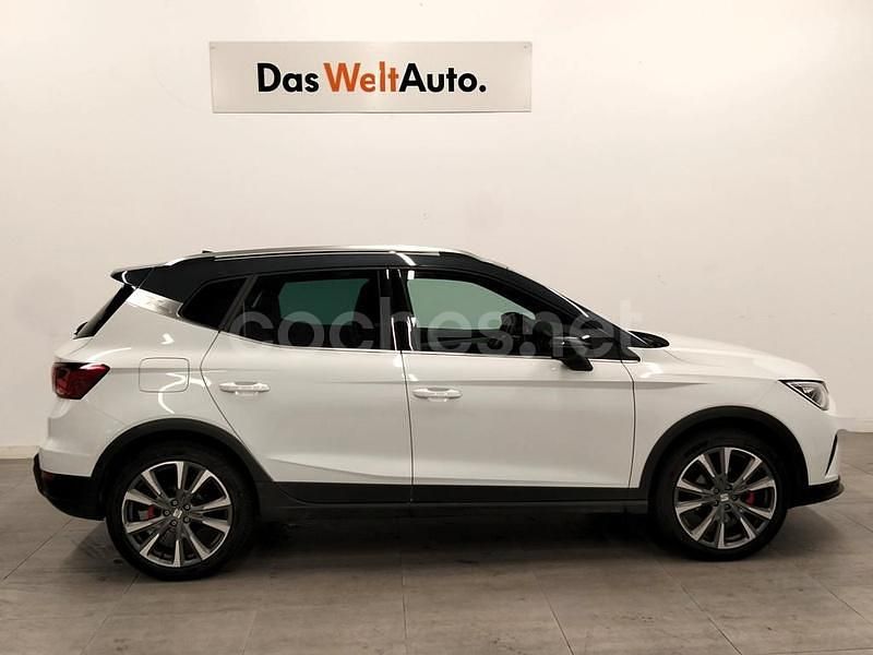 Usado Seat Arona FR 115 CV (84 kW) 2025 Blanco SUV