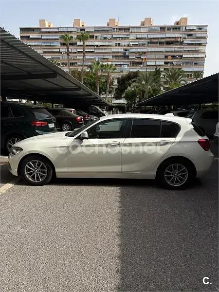 Usado BMW 118 150 CV (110 kW) 2019 Blanco Berlina