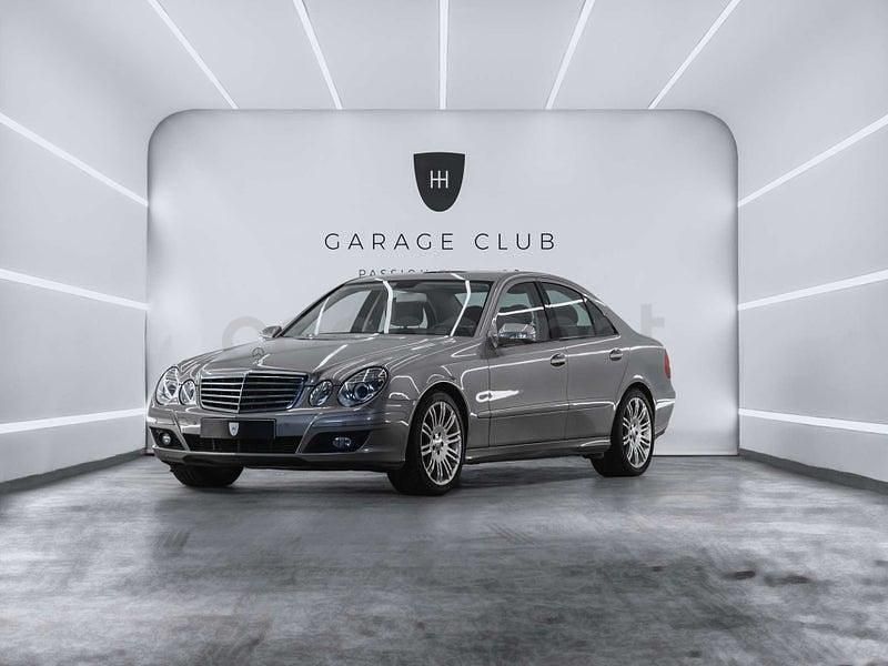 Usado Mercedes E220 Classic 170 CV (125 kW) 2009 Gris / plata Berlina