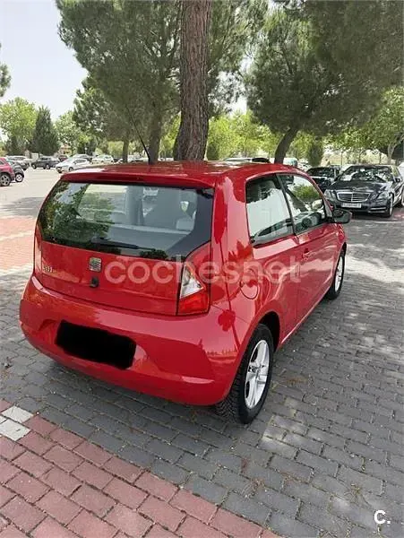 Usado Seat Mii Style 60 CV (44 kW) 2014 Rojo Utilitario